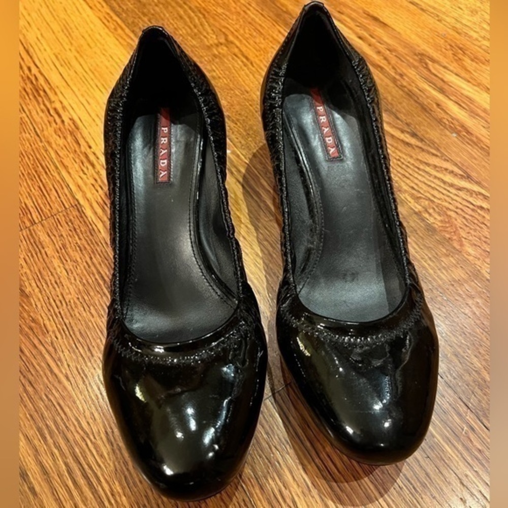 Prada Patent Leather High Heel Pumps Black Womens Size 7